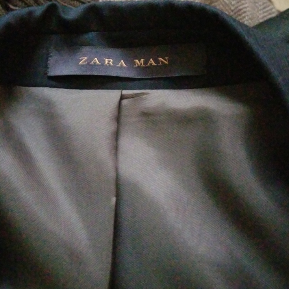 Blazer - Picture 3 of 3